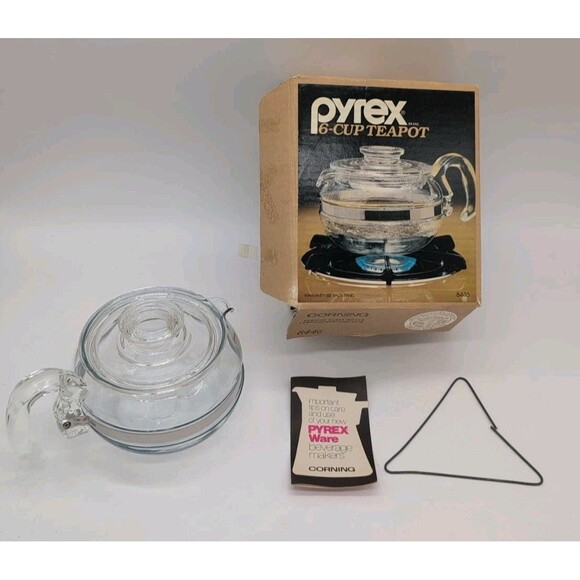 Pyrex 8446 30oz 6 cup Glass Teapot Coffee Pot Kettle With Box! - Picture 3 of 13